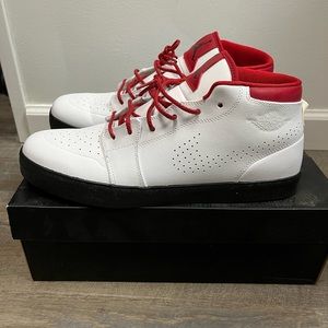 Air Jordan v.1 Chukka, Mens sz 11.5